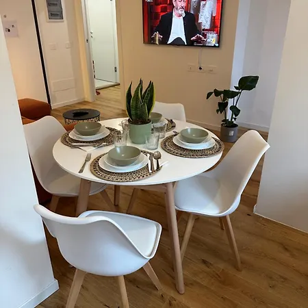 Homesix Appartement *